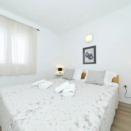 Robinson House Jerena Vakantiehuis *