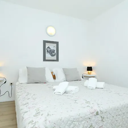 Robinson House Jerena Vakantiehuis *