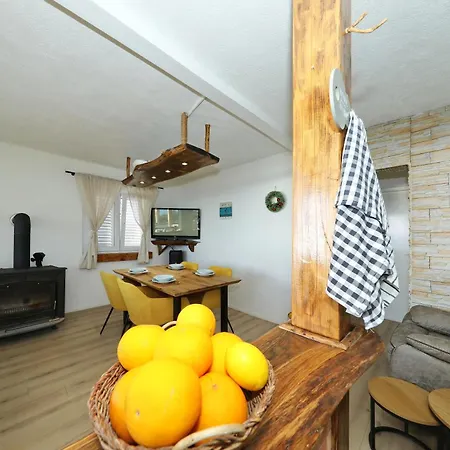 Robinson House Jerena Vakantiehuis *