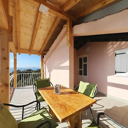 Robinson House Jerena Vakantiehuis Kukljica